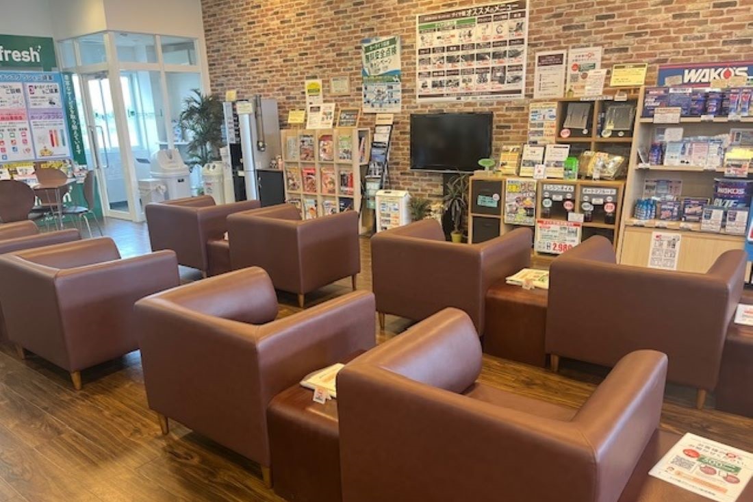 タイヤ館 グリーンピット新潟橫越